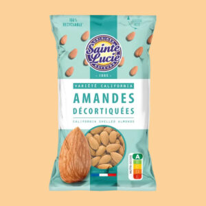 SAINTE LUCIE SHELLED CALIFORNIAN ALMONDS 125G P1802A